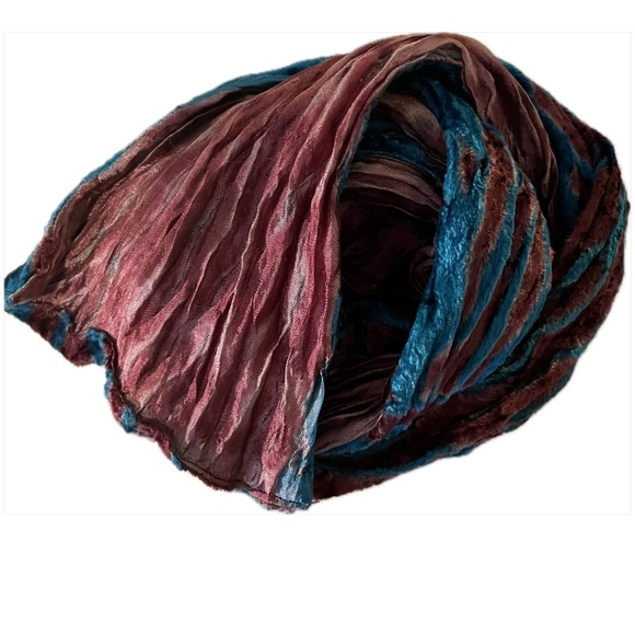 Collection of 3 long crushed, burnout, beaded velvet scarves. Elegant, luxurious - Picture 6 of 11